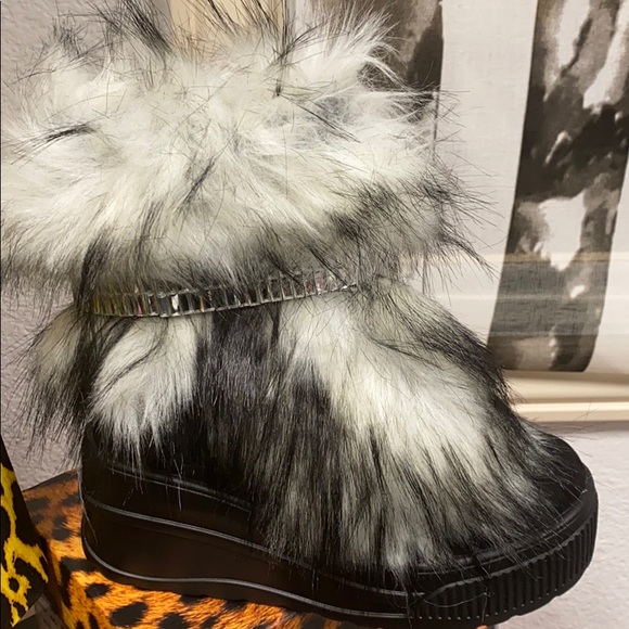 Money - Picture 3 of 3